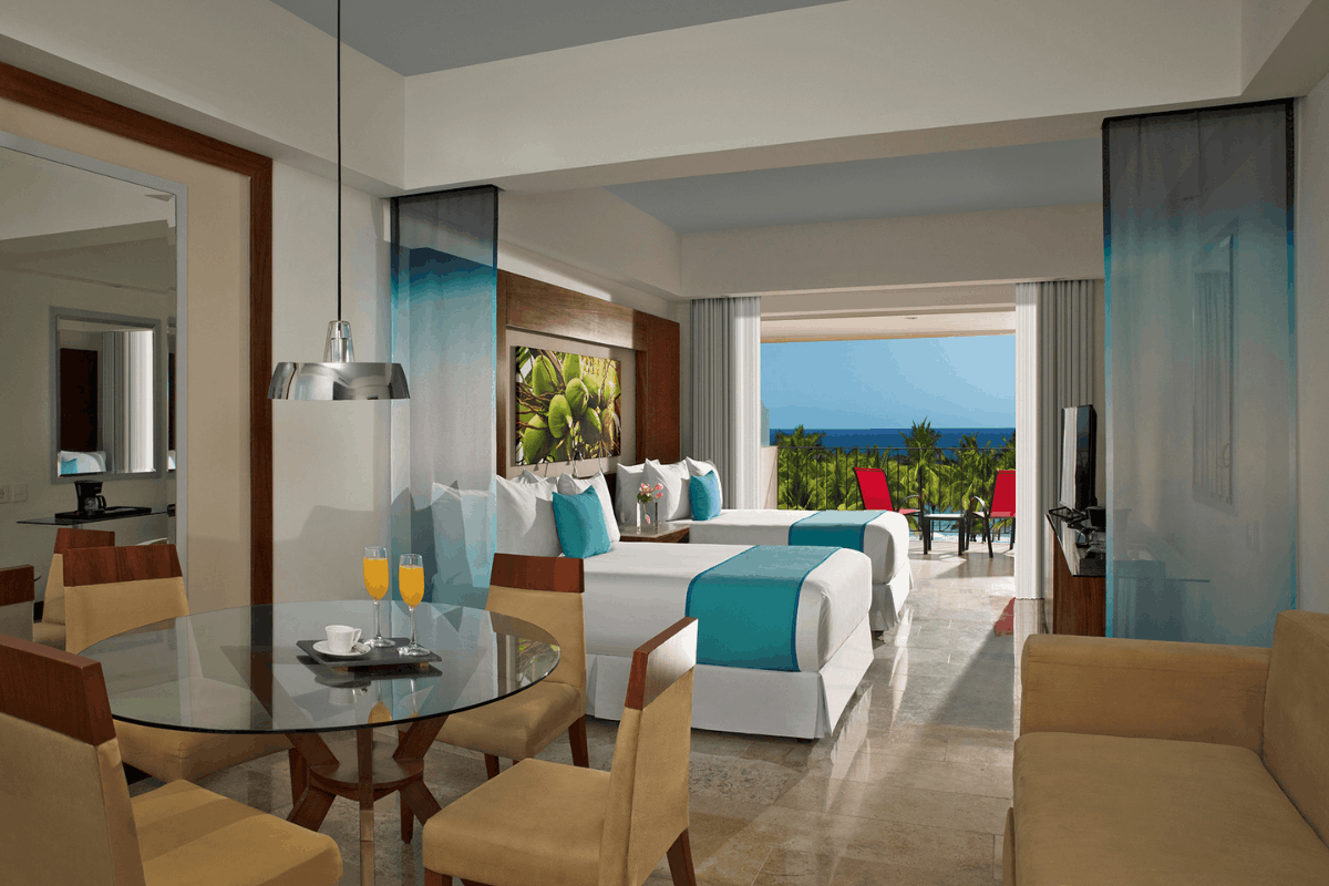 Junior Suite con vista al mar en Krystal Grand Nuevo Vallarta.